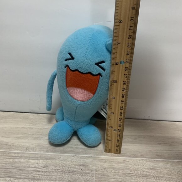 Tomy Pokemon Wobbuffet Plush Figure - Picture 5 of 5